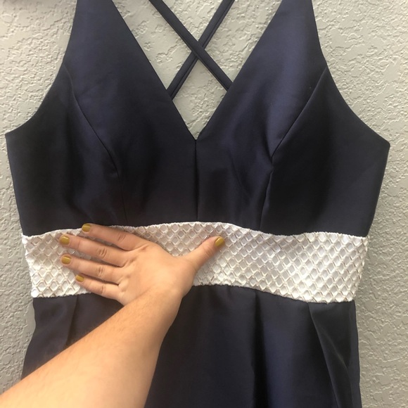 Carmen Marc Valvo Navy Beaded Waist Dress - Picture 8 of 13